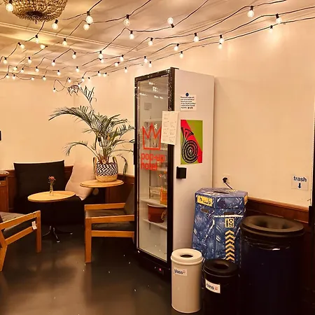 Pop Up Krone מלון 2*