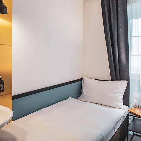 Hotel Pop Up Krone 2*