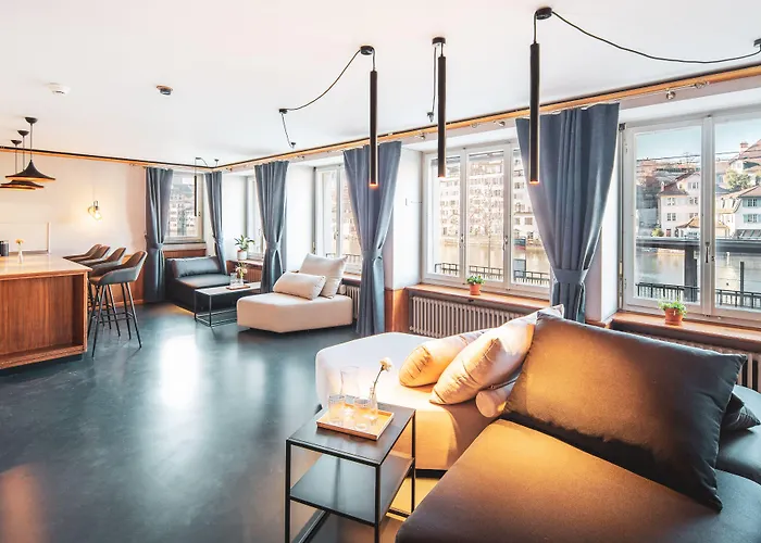 Pop Up Krone Hotel 2*